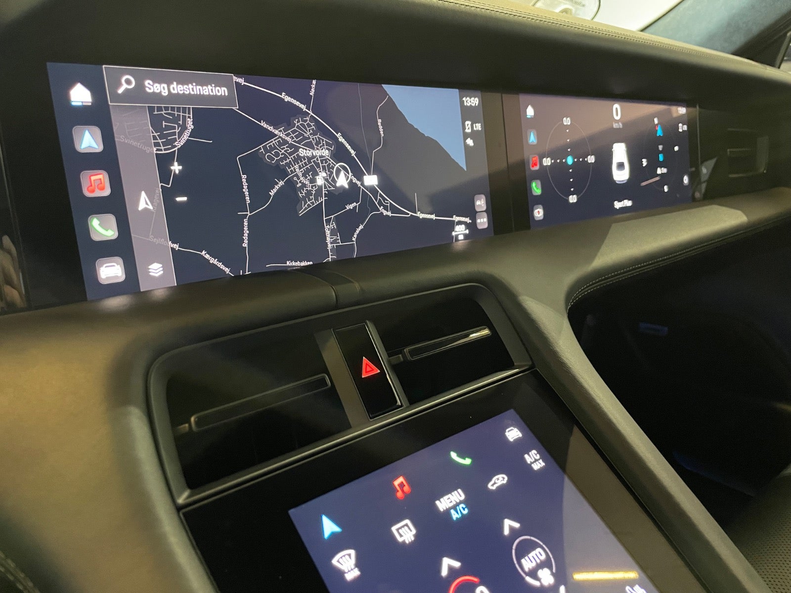 Porsche Taycan Turbo Cross Turismo