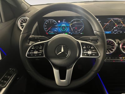 Mercedes EQA250+ Progressive Van