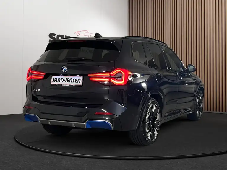 BMW iX3 Charged Plus M-Sport