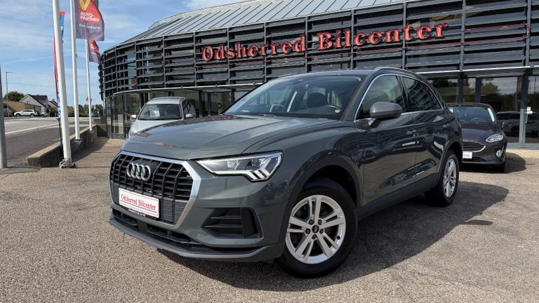 Audi Q3 TFSi e Attitude plus S-tr.