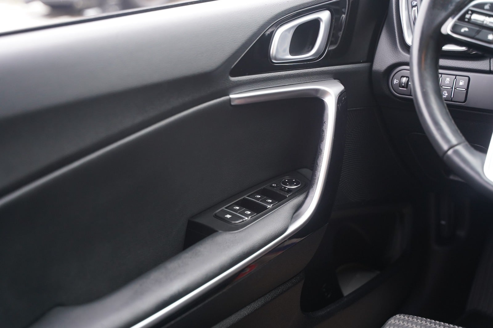 Billede af Kia Ceed 1,6 PHEV Prestige SW DCT