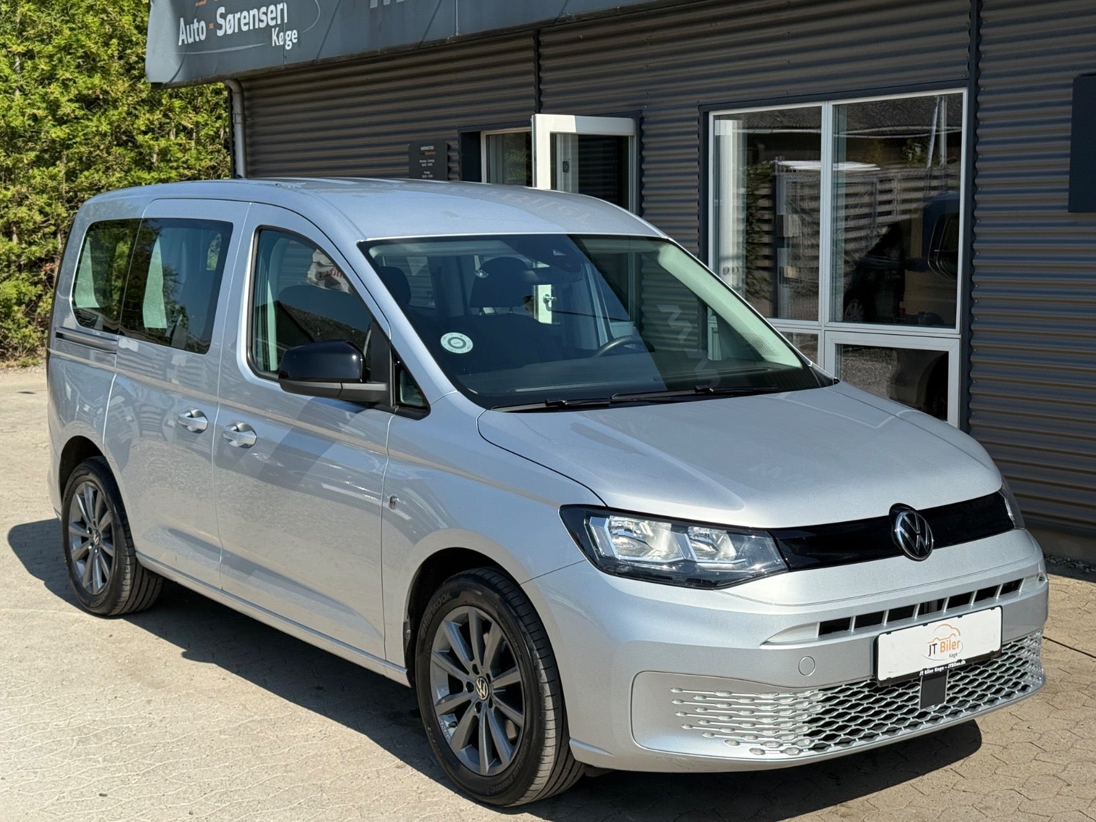 VW Caddy TSi 114 Family DSG