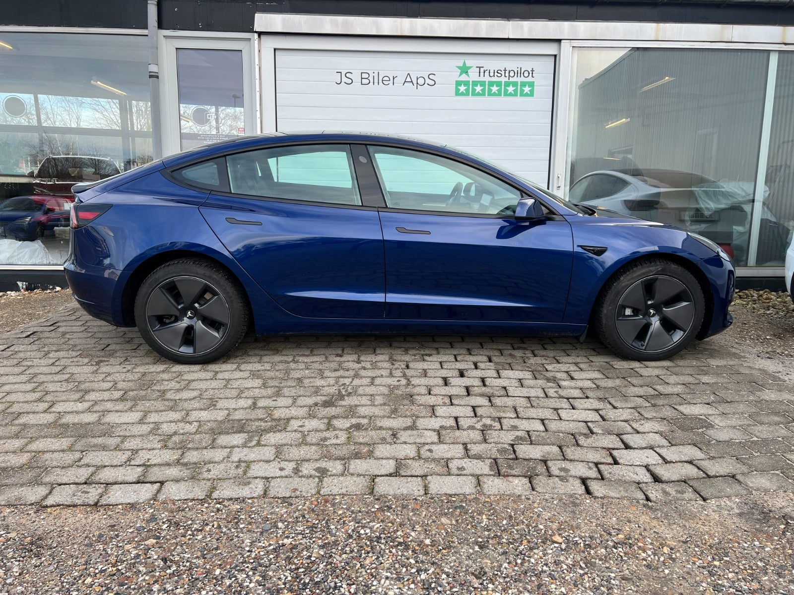 Tesla Model 3 2023