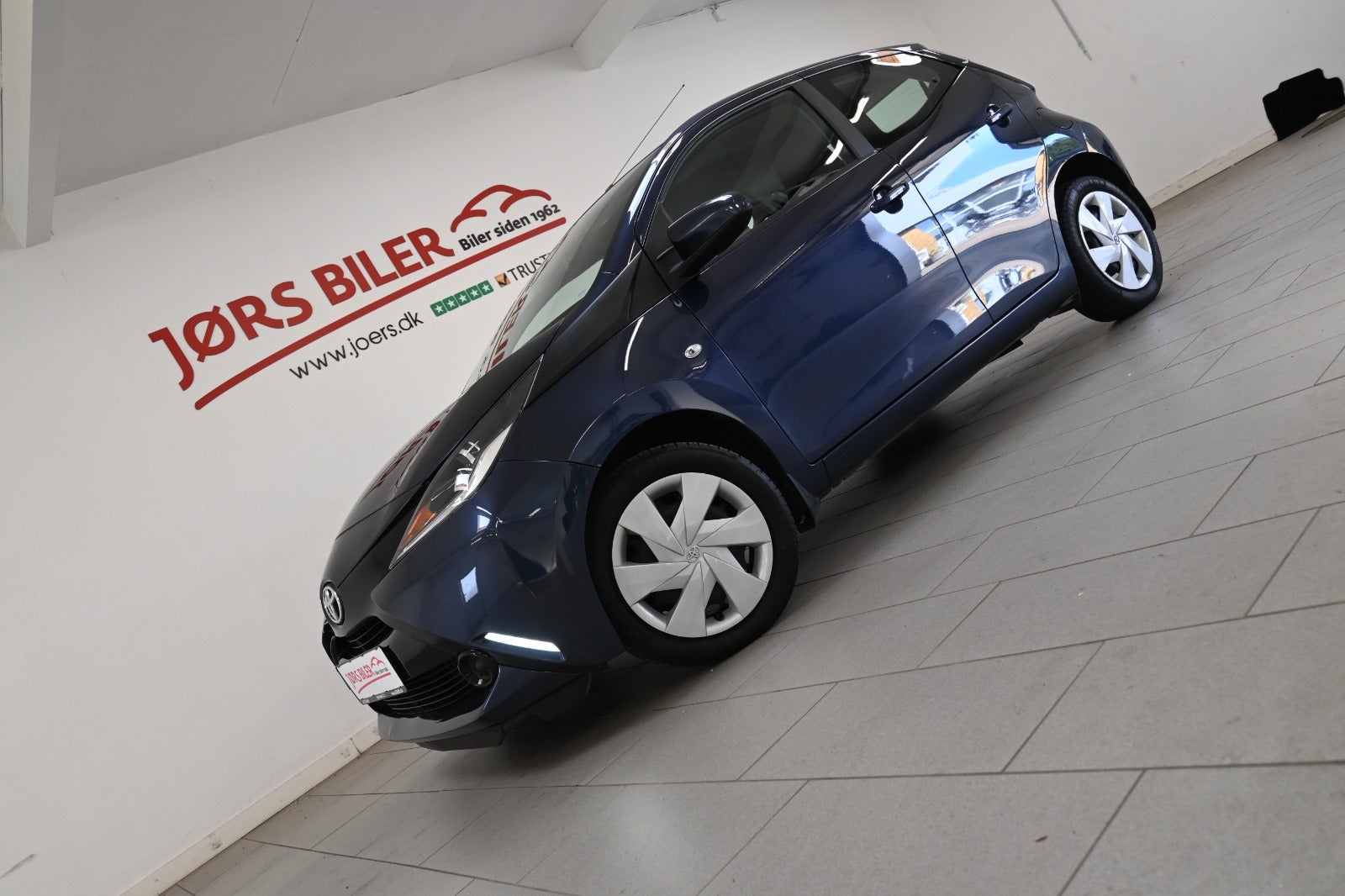 Toyota Aygo VVT-i x-plore x-shift