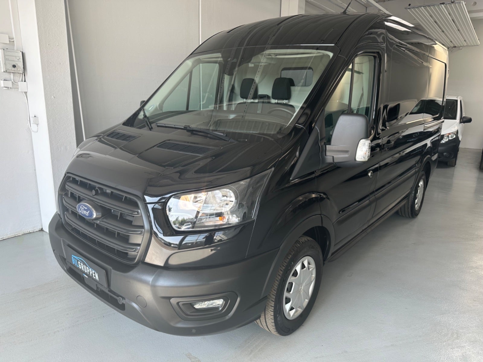 Billede af Ford Transit 350 L2 Van 2,0 TDCi 130 Trend aut. H2 FWD