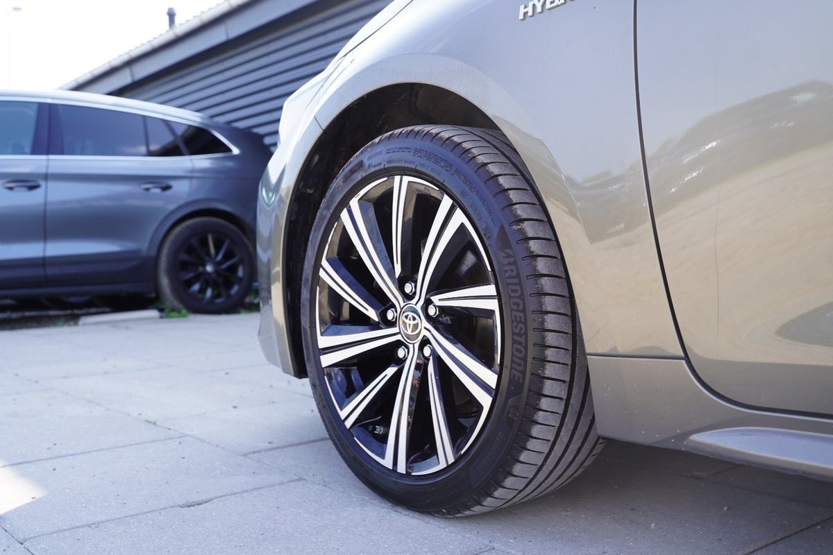 Billede af Toyota Corolla 1,8 Hybrid Active Premium Touring Sports MDS