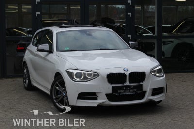 BMW M135i 3,0 aut. Van Benzin aut. Automatgear modelår 2012 Hvid km 236000 startspærre centrallås AB