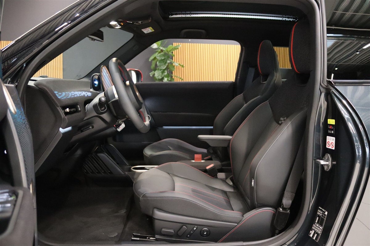 MINI Cooper SE JCW Trim XL billede 4