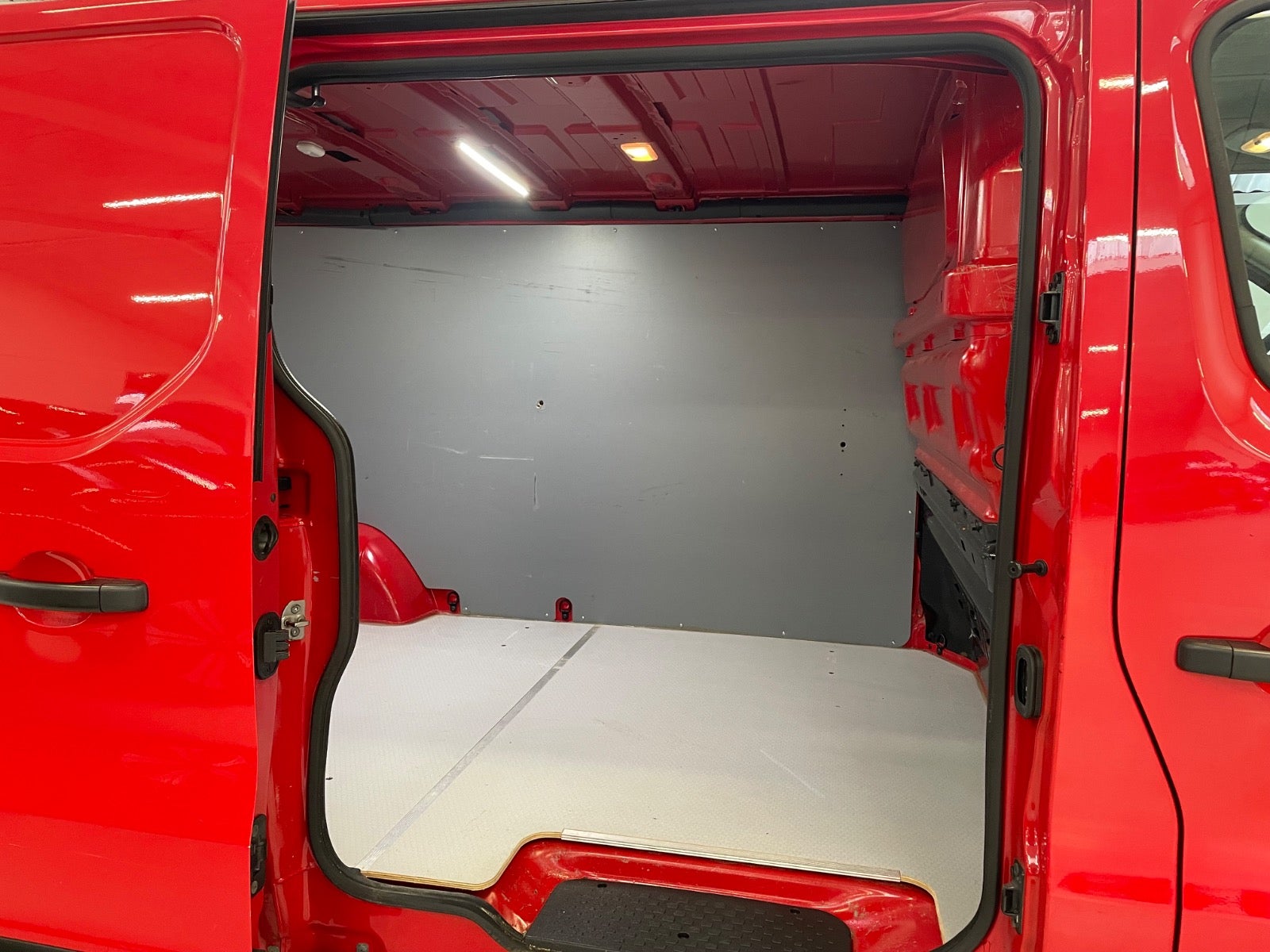 Billede af Renault Trafic T29 1,6 dCi 125 L2H1