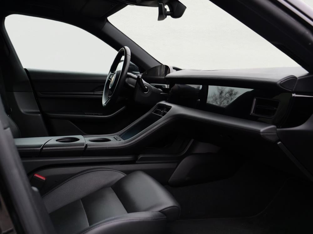 Porsche Taycan 4S Performance+ Cross Turismo