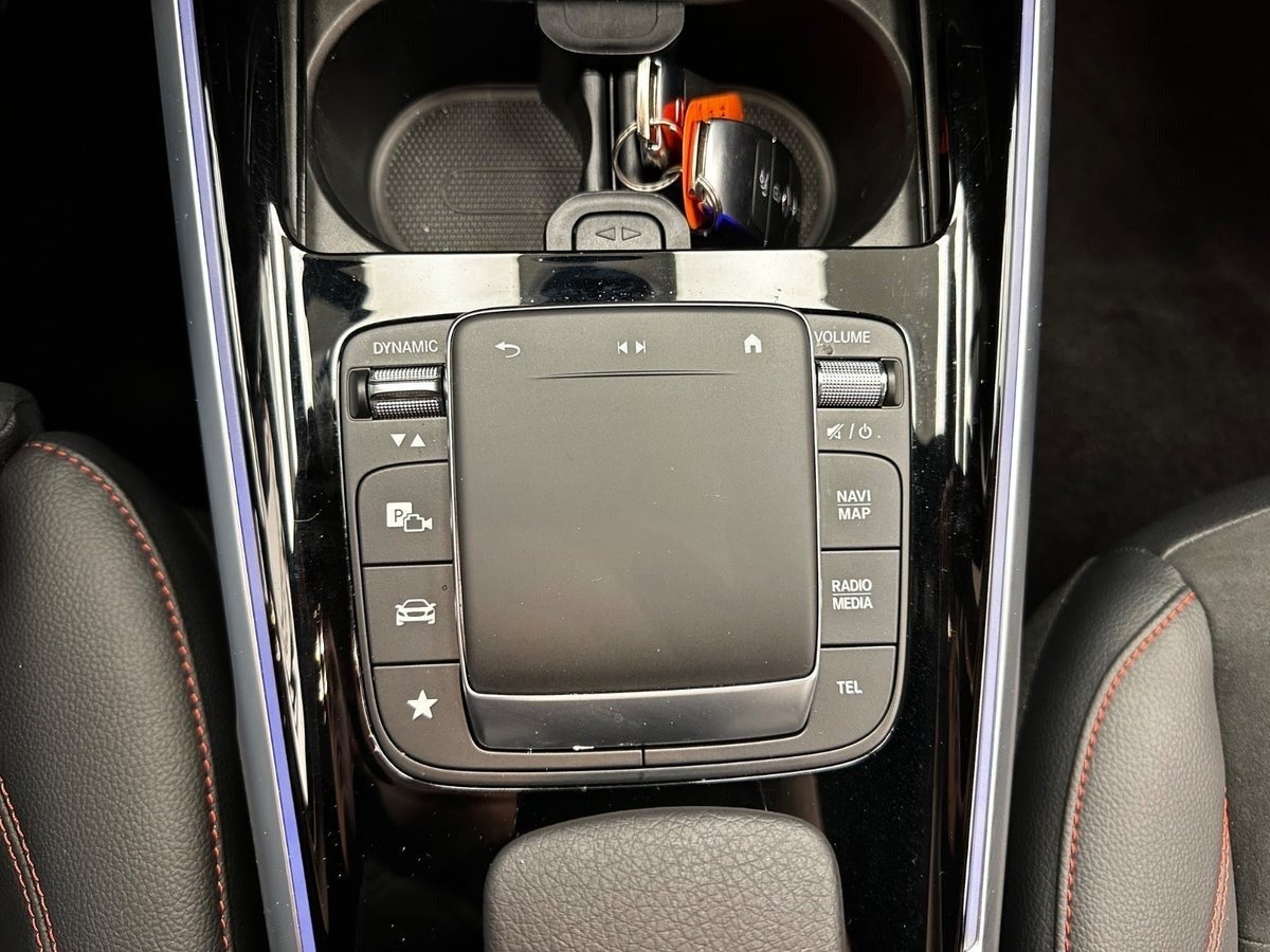 Billede af Mercedes EQB350  AMG Line 4Matic