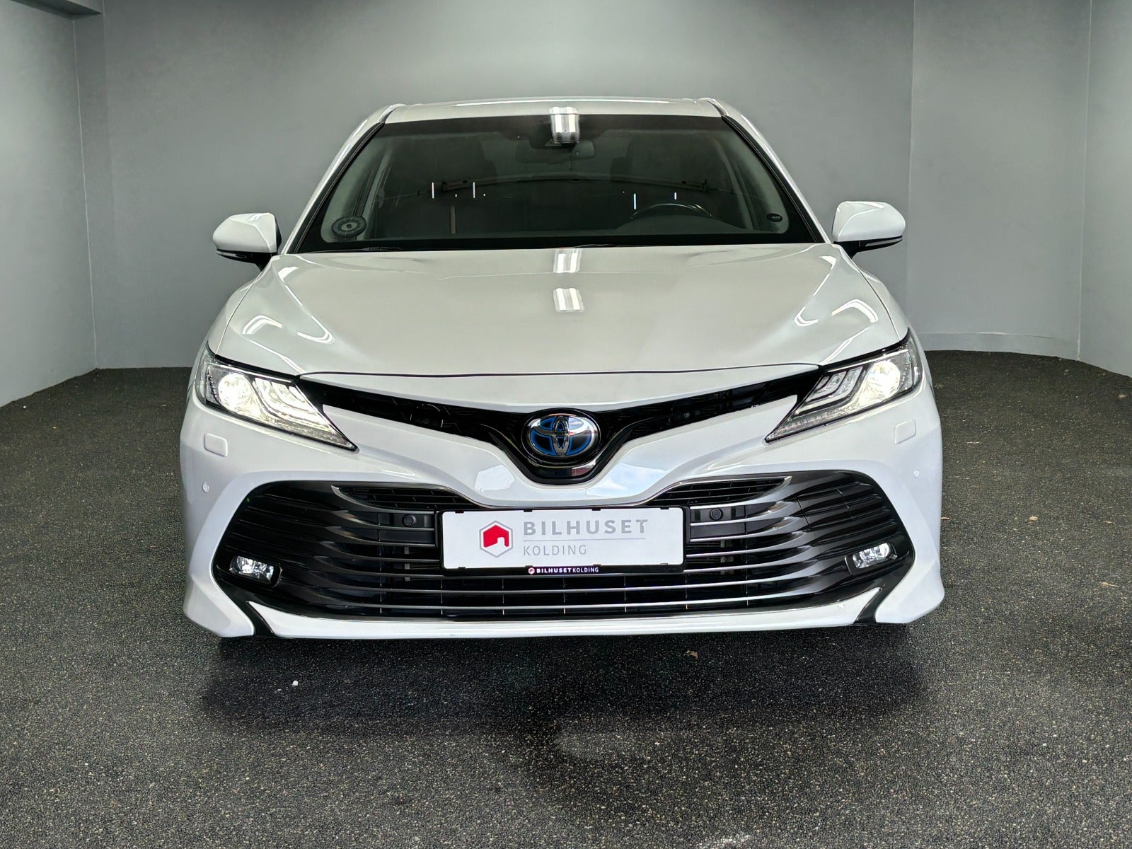 Billede af Toyota Camry 2,5 Hybrid H3 Executive CVT