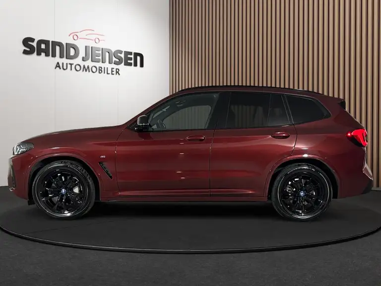 BMW iX3 Charged M-Sport