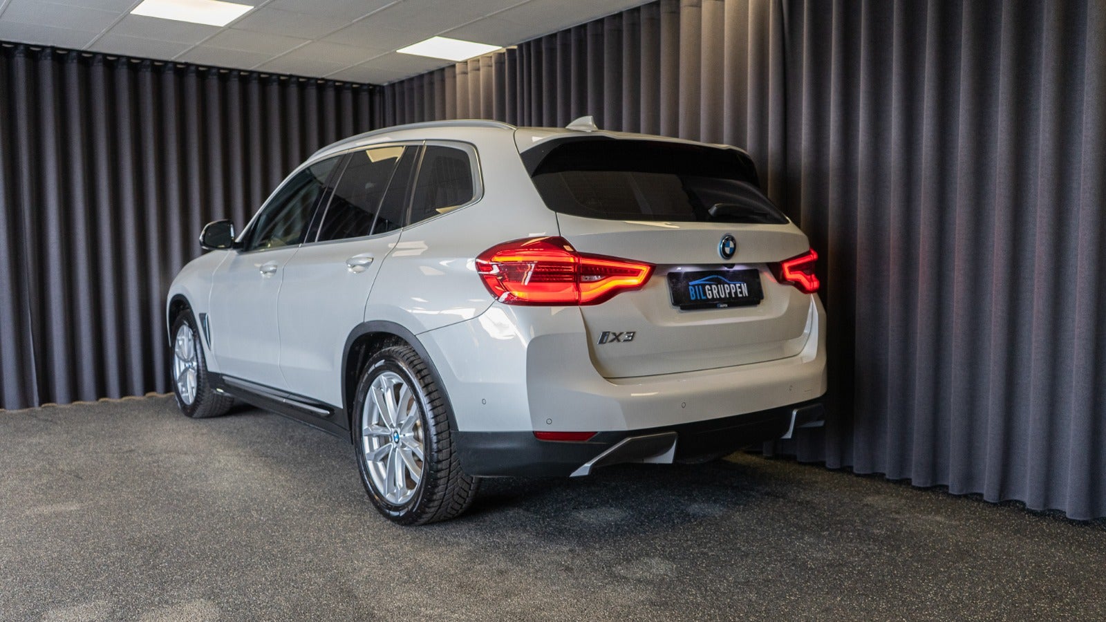 Billede af BMW iX3  Charged