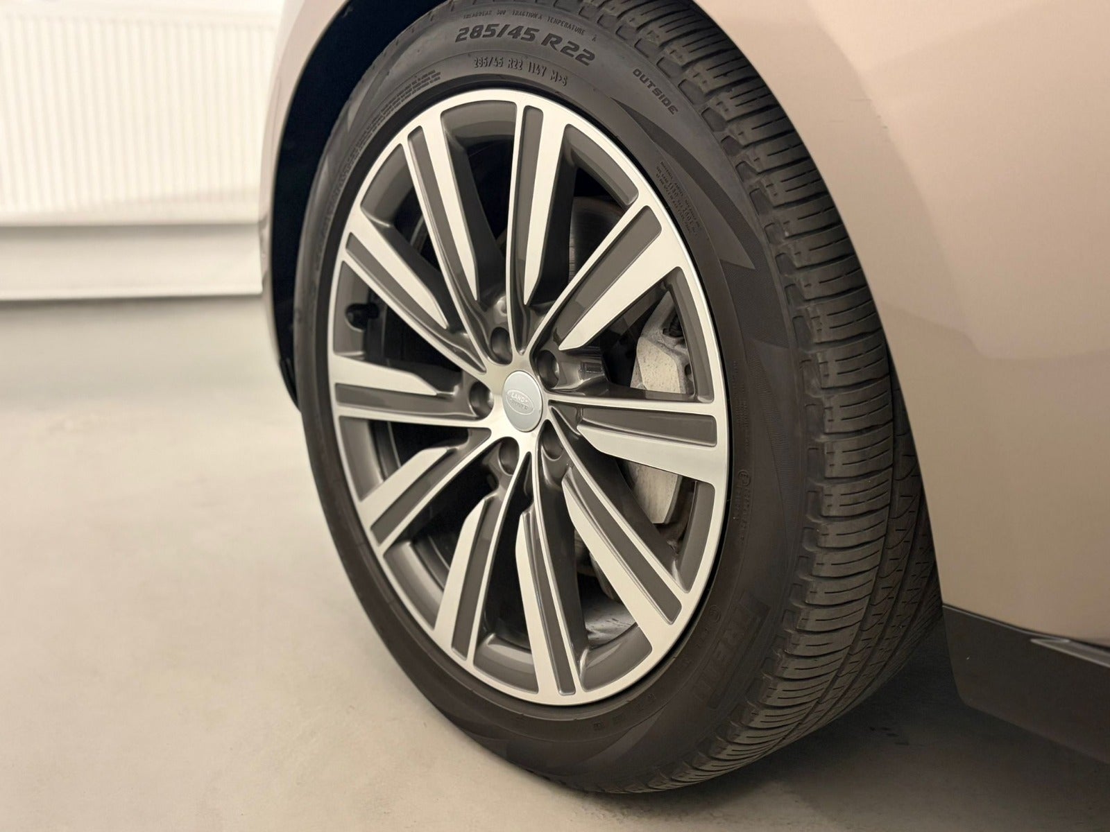 Land Rover – Range Rover