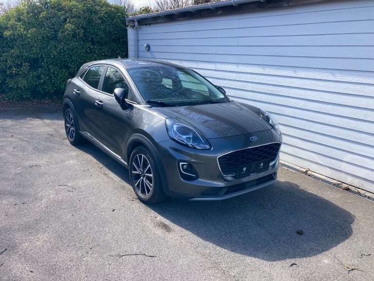 Ford Puma EcoBoost mHEV Titanium