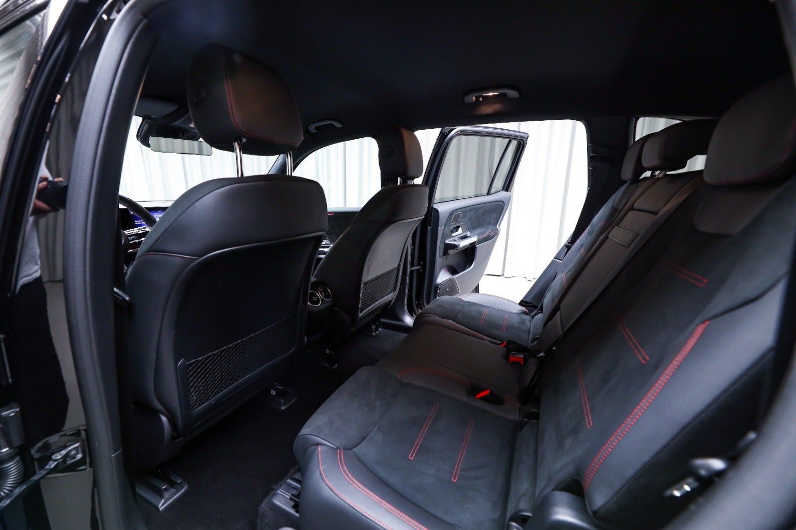 Mercedes-Benz EQB 250+ (5/8)