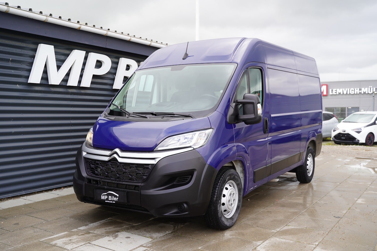 Billede af Citroën Jumper 35+ 2,2 BlueHDi 165 L2H2 FlexLine