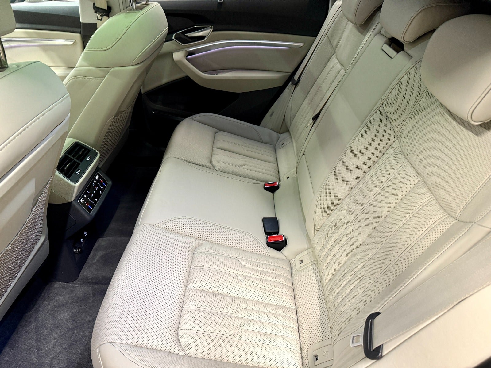 Billede af Audi Q8 e-tron 55 Advanced quattro