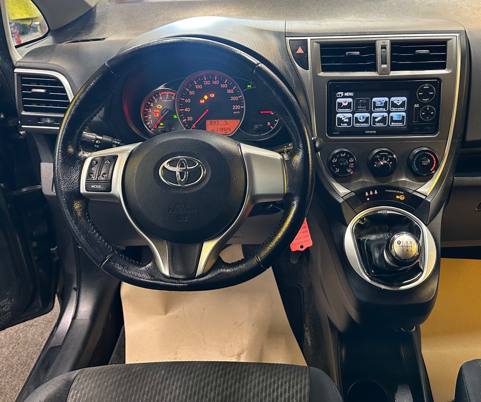 Billede af Toyota Verso-S 1,3 VVT-i T2