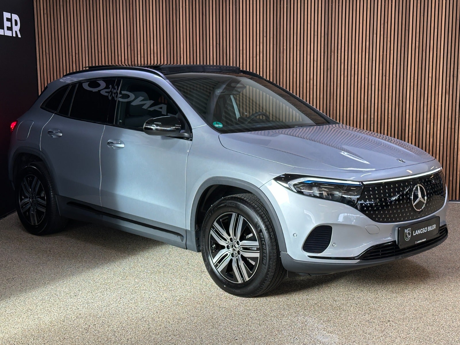 Billede af Mercedes EQA300  4Matic