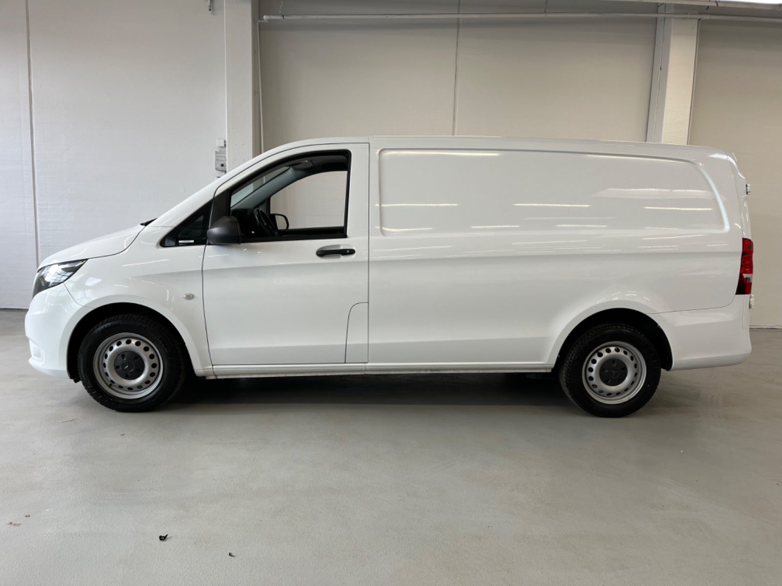 Billede af Mercedes Vito 114 2,0 CDi Kassevogn aut. L RWD