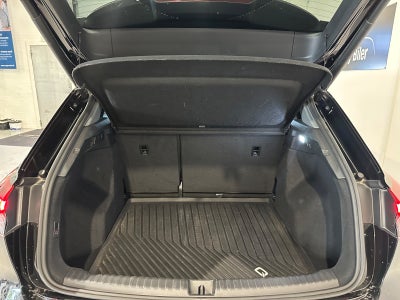 Audi Q4 e-tron Attitude