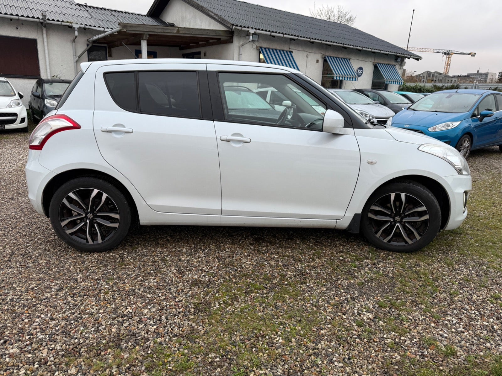 Suzuki Swift 2015