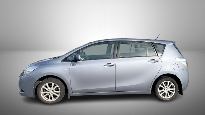 Toyota Verso 2011