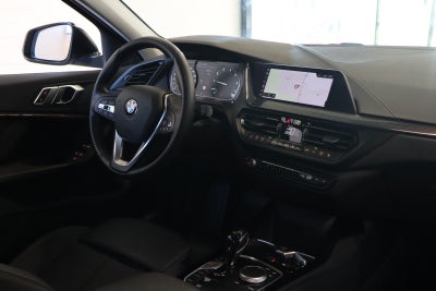 BMW 118i Sport Line aut.