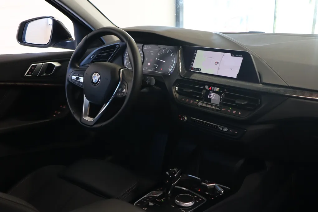 BMW 118i Sport Line aut.