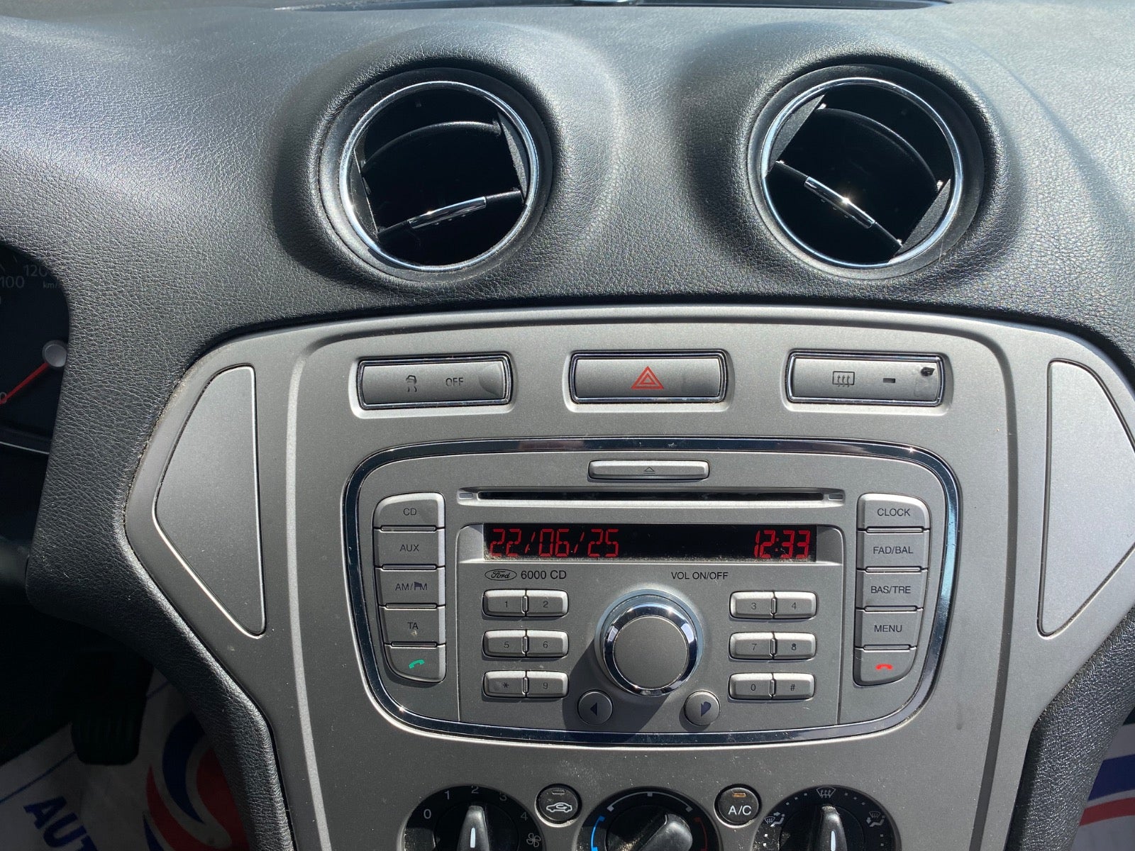 Billede af Ford Mondeo 1,6 Ti-VCT 110 Ambiente stc.