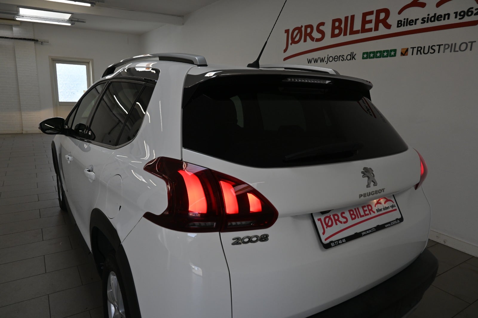 Peugeot 2008 e-THP 110 Desire Sky