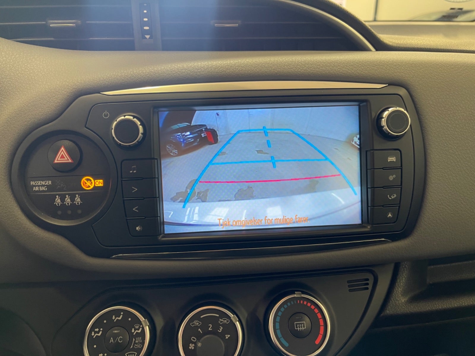 Billede af Toyota Yaris 1,0 VVT-i T2