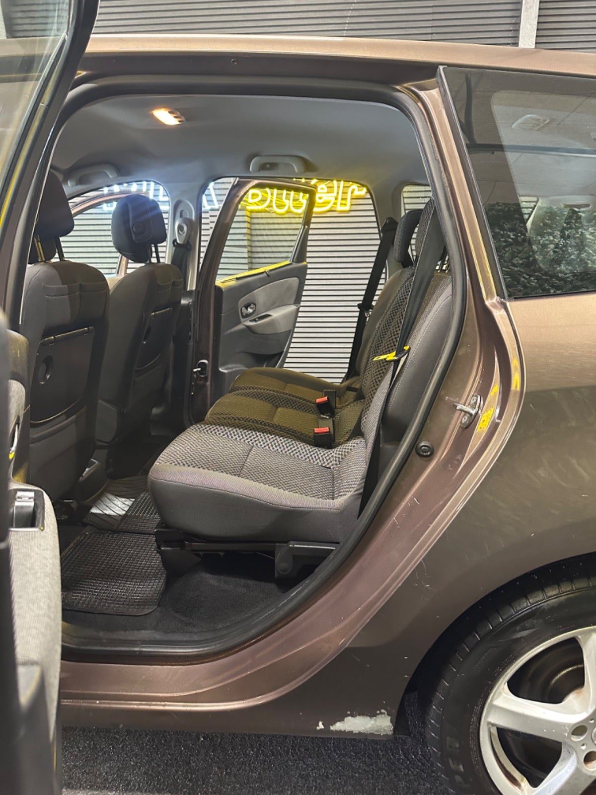 Billede af Renault Grand Scenic III 1,6 16V Authentique 7prs