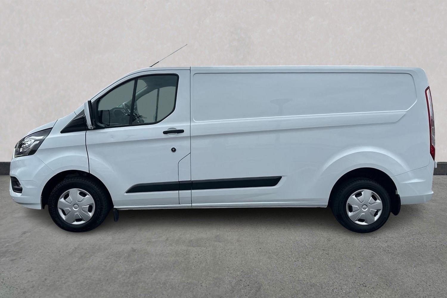 Billede af Ford Transit Custom 300L 2,0 TDCi 105 Trend