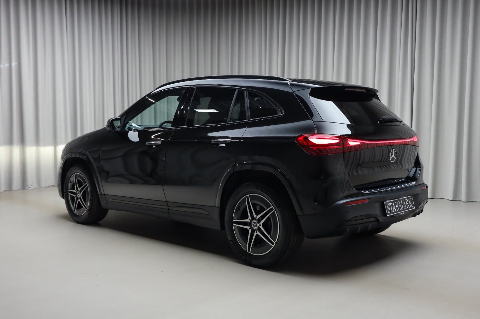 Mercedes-Benz EQA 250+ (3/8)