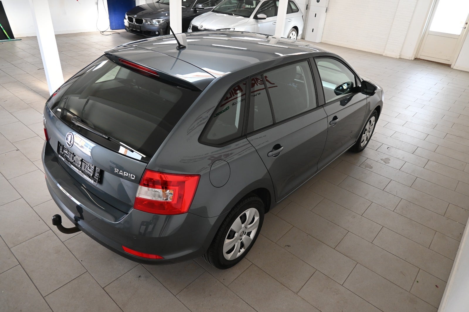 Skoda Rapid TSi 90 Ambition Spaceback DSG