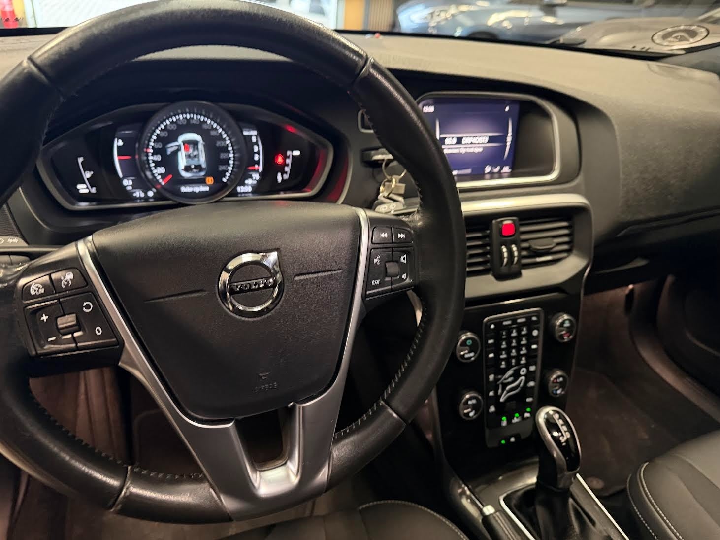 Volvo V40 D2 120 Momentum aut. - billede 8