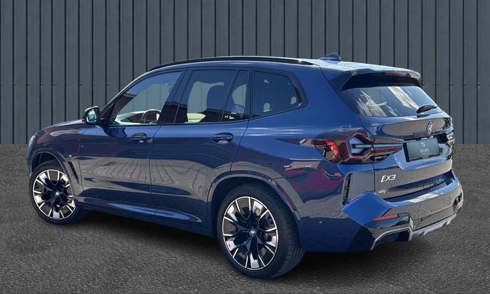BMW iX3 Charged Plus M-Sport thumbnail 4