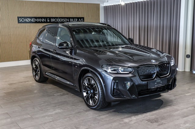 BMW iX3  Charged Plus M-Sport