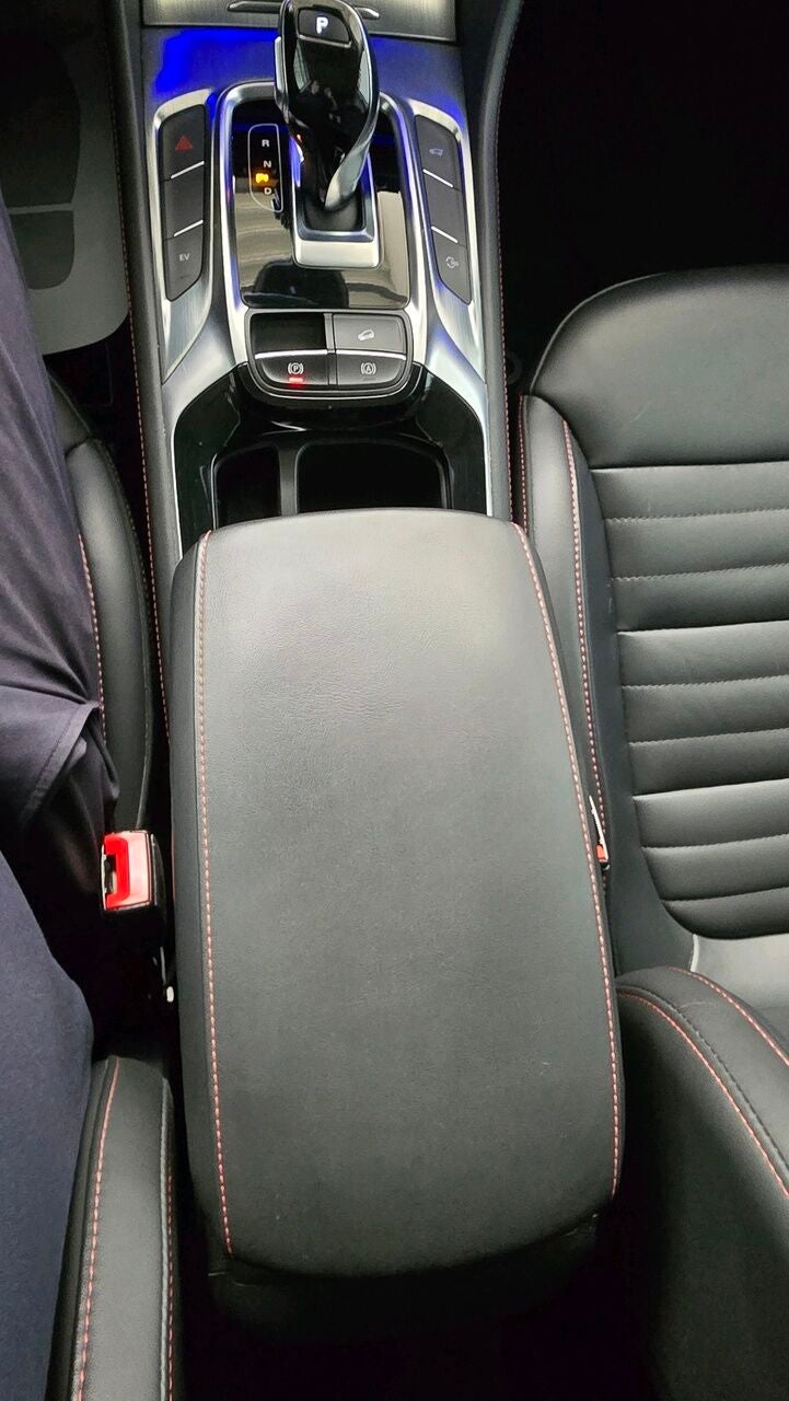 MG EHS PHEV Luxury