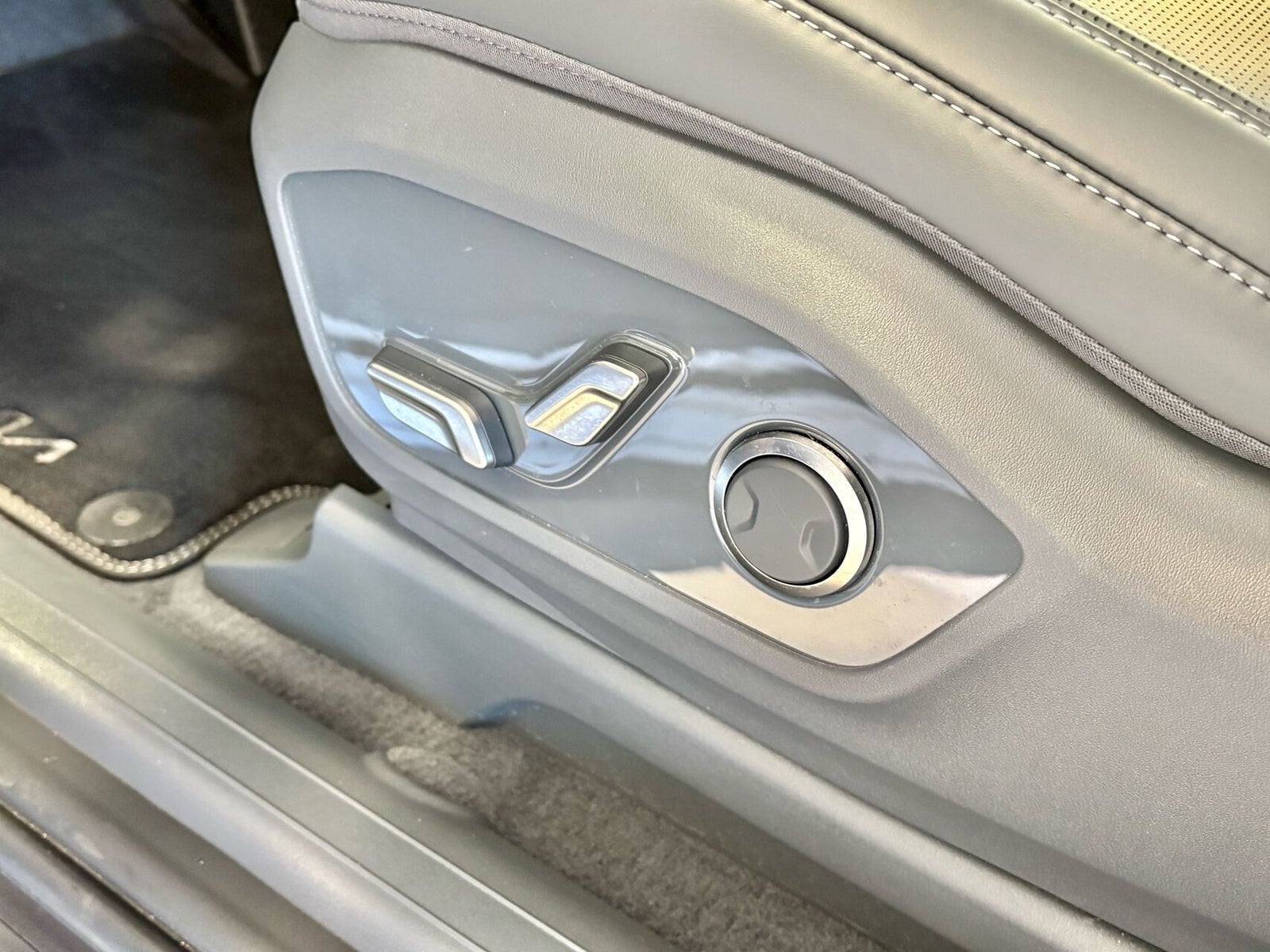 Kia EV9 Standard Range Upgrade RWD 7prs