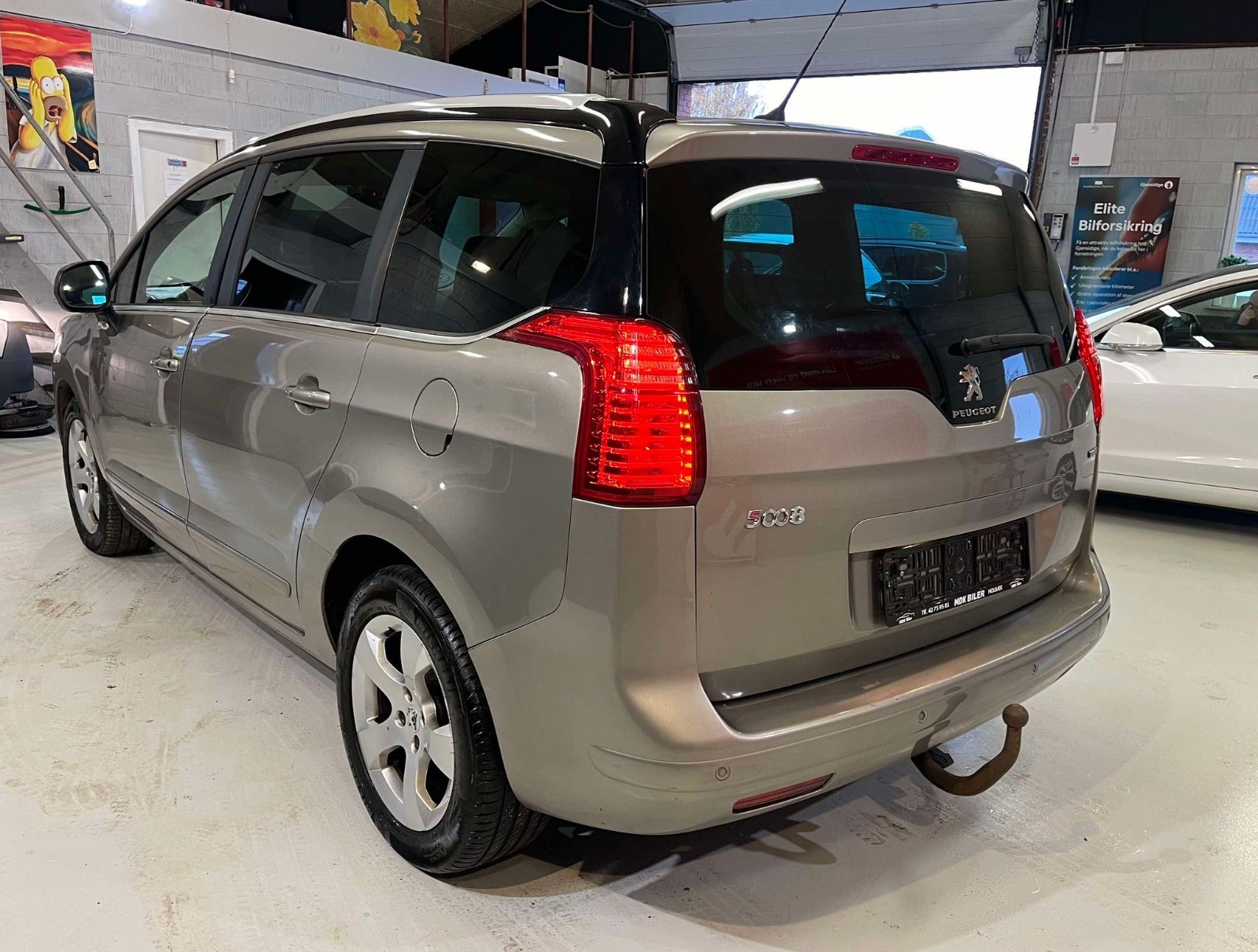 Billede af Peugeot 5008 1,6 BlueHDi 120 Allure 7prs