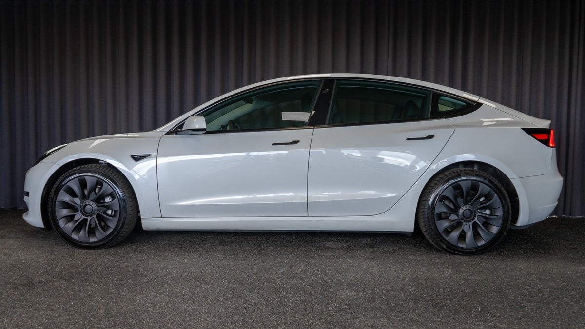 Billede af Tesla Model 3  RWD