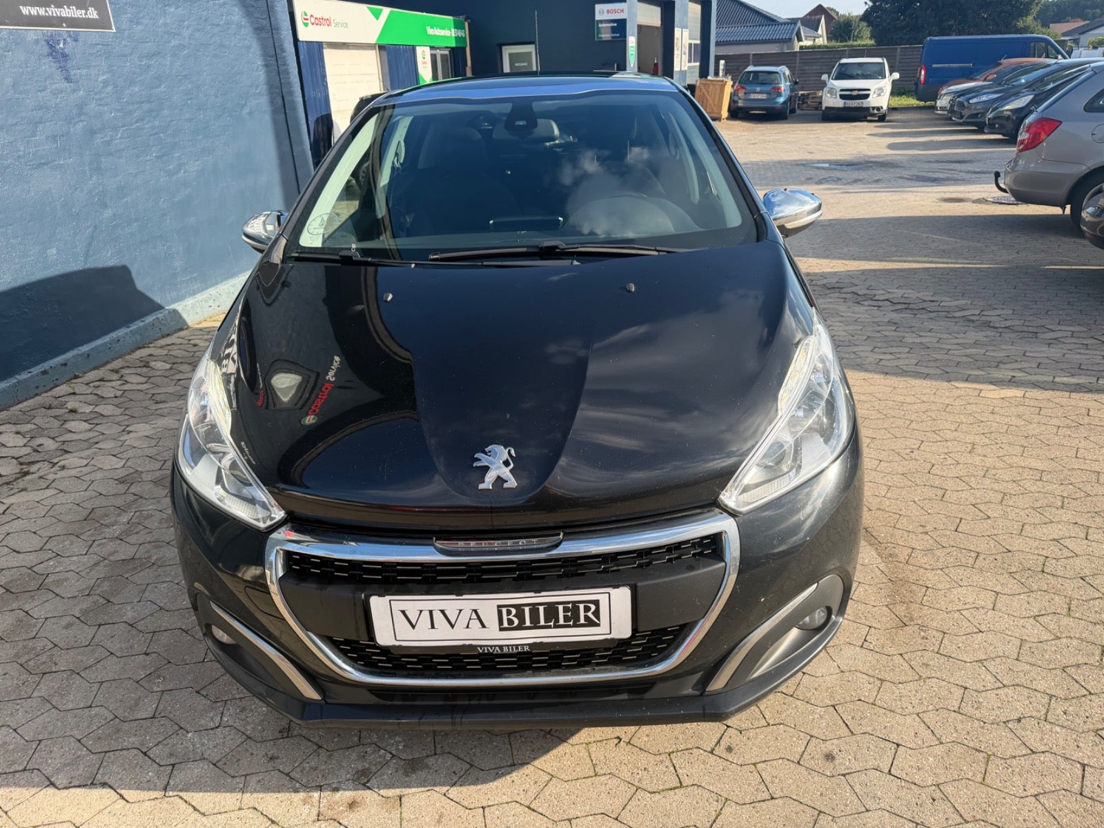Billede af Peugeot 208 1,6 BlueHDi 100 Allure Sky