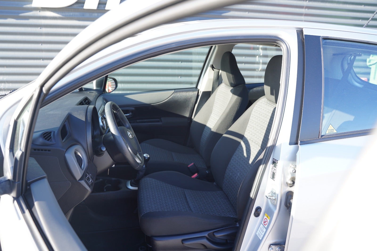 Billede af Toyota Yaris 1,0 VVT-i T2