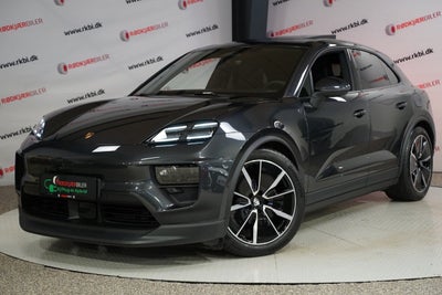 Porsche Macan 4   5d
