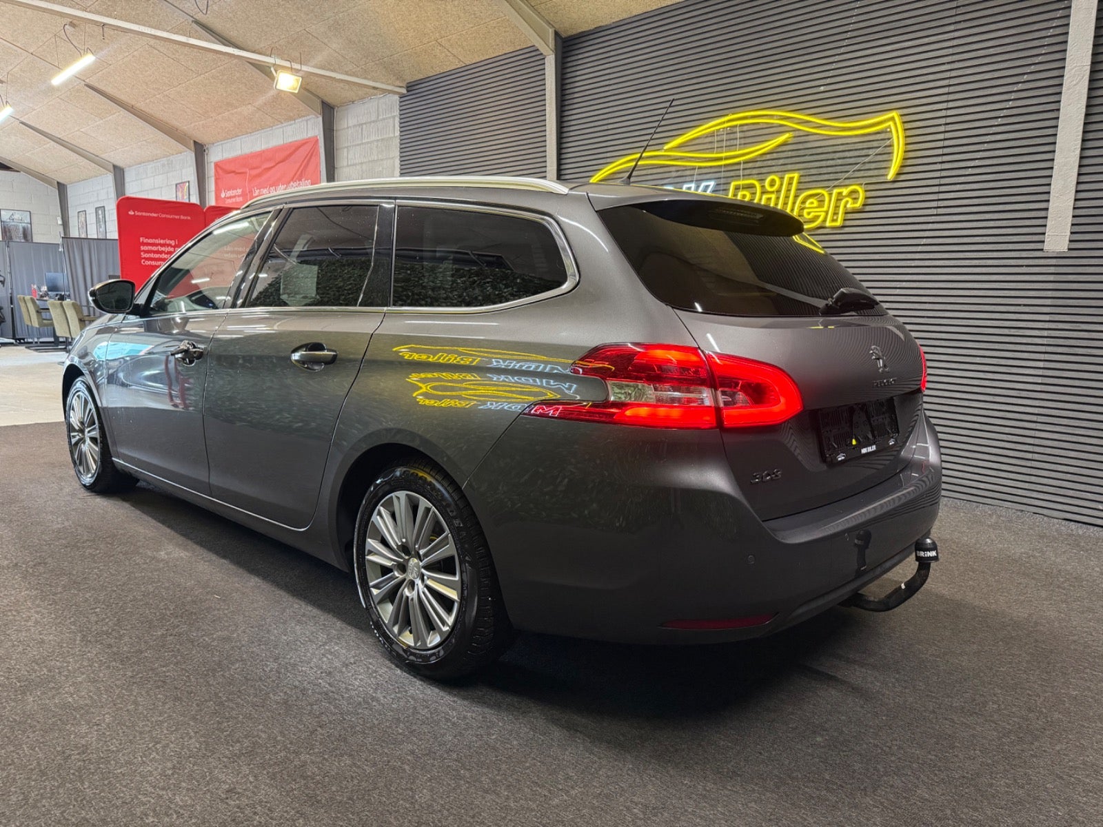 Billede af Peugeot 308 1,5 BlueHDi 130 Allure Sky SW