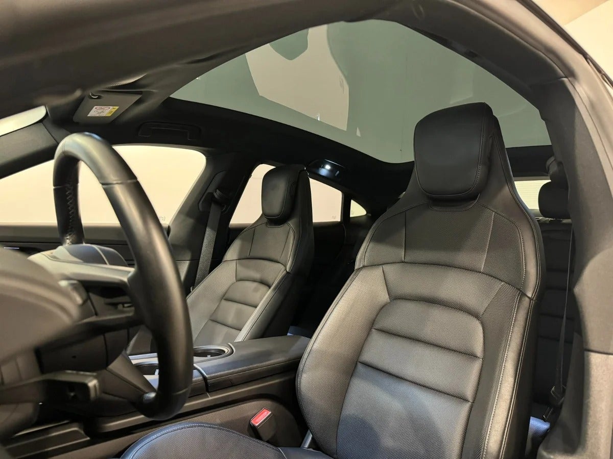 Porsche – Taycan 4S